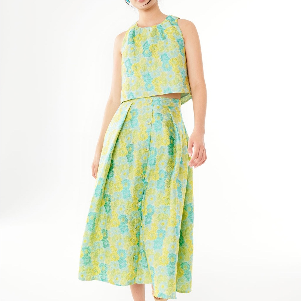Abbey Glass Cropped Floral Tank Top